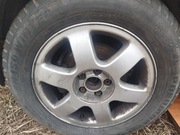 Alufelgi Audi 15 cali z oponami zimowymi 