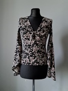 Gina Tricot Piękna kwiatowa bluzka XS/34 czarna różowa rozszerzane rękawy