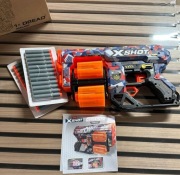 ZURU X-Shot Wyrzutnia SKINS DREAD (24 Strzałek) Wyrzutnia wzór Malice