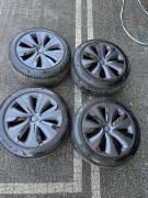 KOŁA-FELGI-OPONY 19 TESLA S  255/45R19 , 285/40R19 PIRELLI PZERO