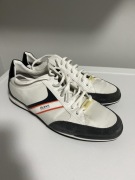 Białe szare granatowe sneakersy Hugo Boss roz. 43