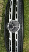 Grill Atrapa Mercedes GLB oryginalne