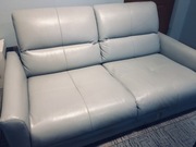 Sofa szara  +2 fotele obrotowe. Eco skóra. 