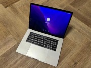 MacBook Pro 15-inch z 2017 roku 15.4 16 GB Ram 256 GB Core i7