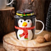 Kubek świąteczny porcelanowy NBC z pokrywką Wesoły pingwinek 400 ml