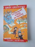 117-piętrowy domek na drzewie Andy Griffiths, Terry Denton