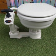 Toaleta jacht kamper przyczepa kempingowa 