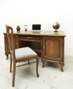 Dwustronne biurko chippendale z lat 40-tych. Po renowacji.