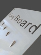 Uchwyt na klucze - wieszak metalowy dla kluczy - biały - DOMEK DLA KLUCZY