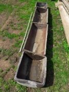 Zestaw starych koryt kamionkowych