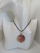 Opal zatopiony w żywicy jubilerskiej