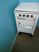 Zabytkowa kuchenka gazowa 