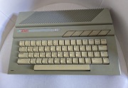 Atari 65 XE.      