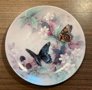 UNIKAT LENA LIU Śliczny talerz ozdobny porcelanowy MOTYLE #1