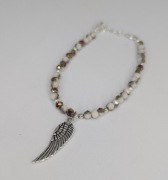 Bransoletka handmade z połyskujących koralików