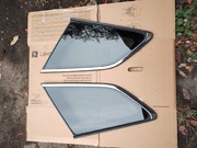 Szyba tył karoseryjna Toyota Corolla E21 kombi lewa prawa