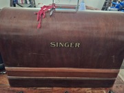 Singer maszyna do szycia w drewnianym kuferku