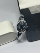 Elegancki zegarek damski srebrna bransoleta klasyczny Quartz