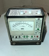 Miernik rezystancji izolacji ADEX AD 950