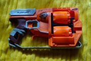 Pistolet NERF Flipfury 