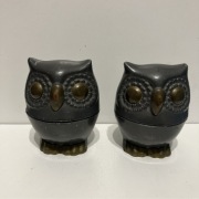 szkatułki metalowe dwie sowy skrytki vintage stare