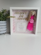  Personalizowana Pamiątka Chrztu Świętego – Shadow Box z Laleczką i LED 