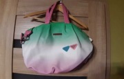 Torba podróżna PRADA modna I praktyczna