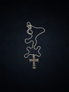 Naszyjnik srebrny z ozdobnym krzyżem – 60 cm | NOWY