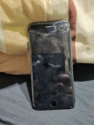 IPhone 8 uszkodzony 