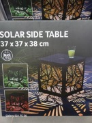 Stolik solarny ogrodowy 