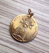 stary medalik matki Bożej 