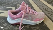 damskie buty NIKE r.38,5 / 24,5 cm  HURTOWNIA UŻYWANYCH BUTÓW
