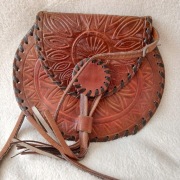 Mała skórzana torebka z lat 70tych ubiegłego wieku 