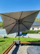 Duży parasol ogrodowy aluminiowy składany z wysięgnikiem 300cm