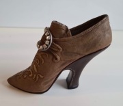 JUST THE RIGHT SHOE But Bucik do kolekcji 