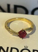 Piękny pierścionek Pandora rozmiar 58