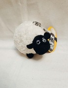 Brelok - maskotka Shirley z bajki Baranek Shaun 