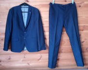 Garnitur młodzieżowy dwuczęściowy firmy Guittard 182/104/92- 52L