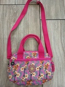 Różowa torebka dla modnisi 