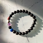 Bransoletka agat 8 mm flaga genderfluid LGBT lgbtq minerały rozmiary