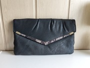 Czarna torebka kopertówka wizytowa New Look imitacja skóry eko skóra