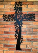 Krzyż pnącza z metalu