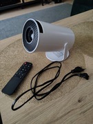 Projektor do pokoju i w podróży