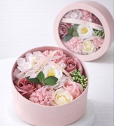 Flower box pudełko kwiaty mydlane prezent bukiet pachnące