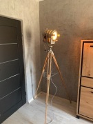 Lampa podłogowa teatralna PRL Vintage loft 1963 r