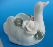figurka porcelanowa - łabędź