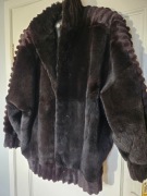 Piękna używana  kurtka ze skóry krolika marki Choquenet paris 