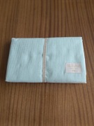 Wodoodporna mata do przewijania firmy Nobodinoz 