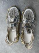 Buty sneakersy damskie z napisem Chanel