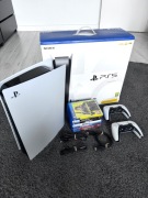 Konsola ps5 z napędem / Playstation 5 / 2 pady / 2 gry / prezent